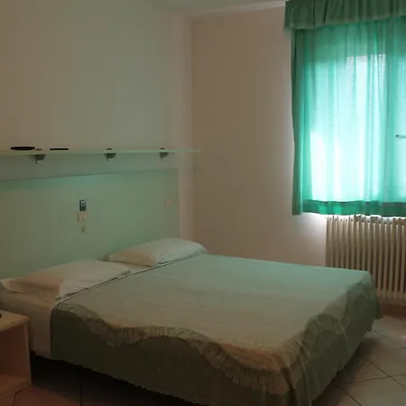 Фермерский дом Agriturismo Le Casette Кастельветро-ди-Модена